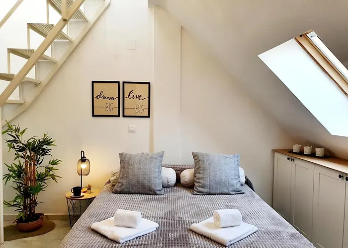 Captain's Penthouse * 丰希罗拉