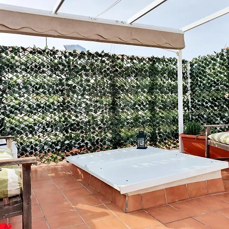 Captain's Penthouse Apartment