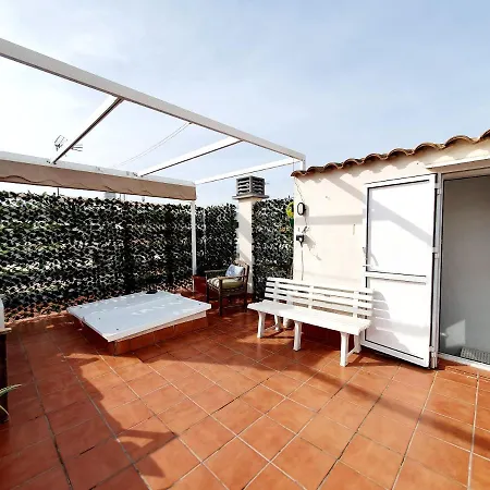 Captain's Penthouse Apartment *