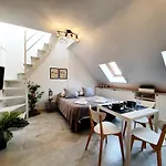Captain's Penthouse 아파트 *