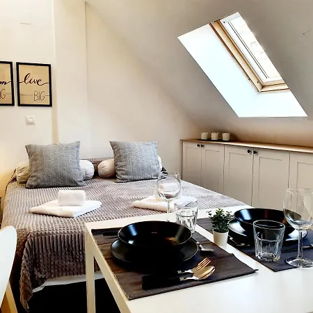 Captain's Penthouse 아파트